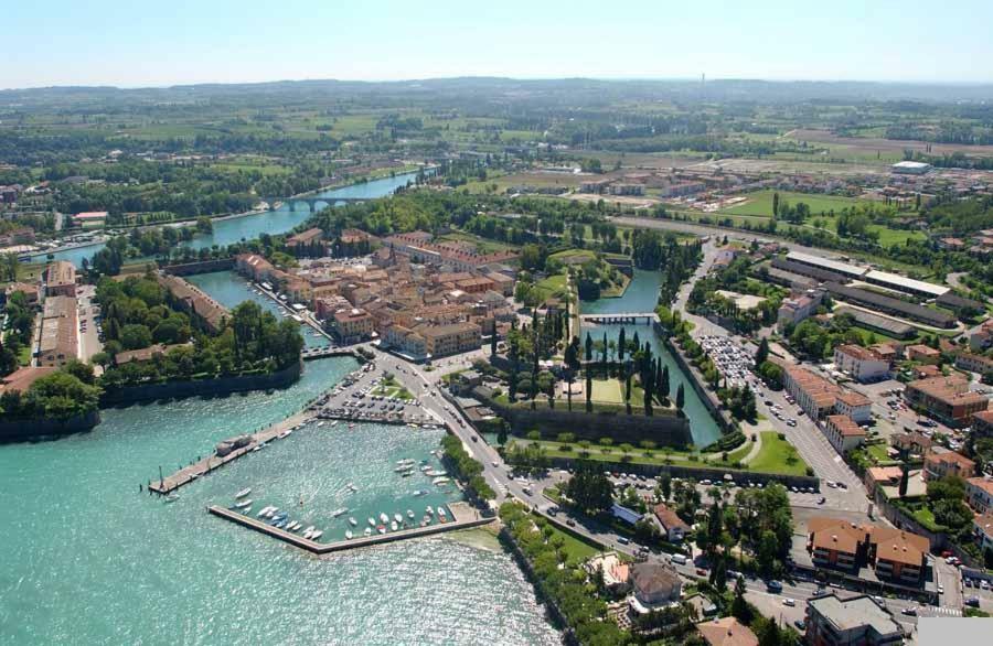Appartamento La Madonnina Di Cathy Peschiera del Garda Ngoại thất bức ảnh